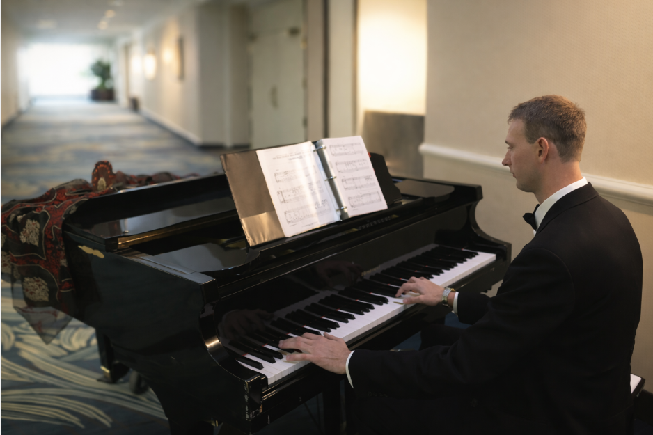 Timothy Layden — Live Piano Performer
